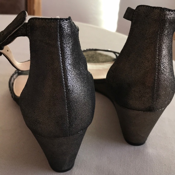 Imagine Vince Camuto “Joan” glamour bling wedges - Picture 5 of 8